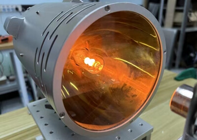 科研高溫實驗探秘：紅外點狀聚焦加熱器為何備受高校實驗室歡迎？