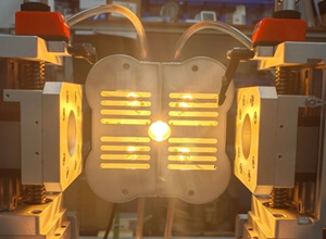 “專精特新企業(yè)”朗普光電—16 年深耕特種光源，賦能科研紅外線加熱全場景需求